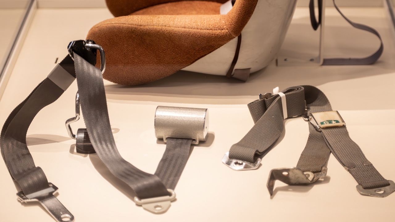 3-point seat belt
